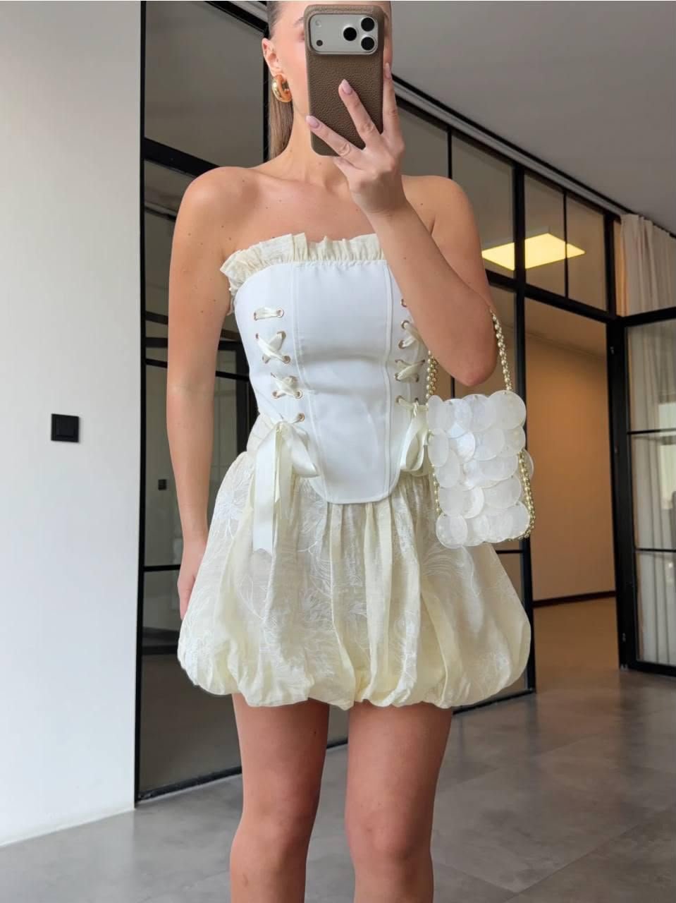 KORSE DETAYLI BALON MİNİ ELBİSE